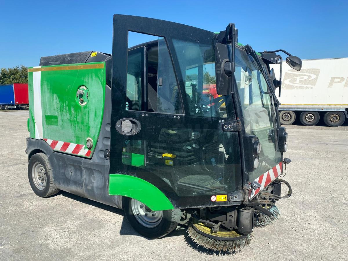 Mathieu Azura MC210 - Gatvių šlavimo mašina: foto 5 Mathieu Azura MC210 - Gatvių šlavimo mašina: foto 5