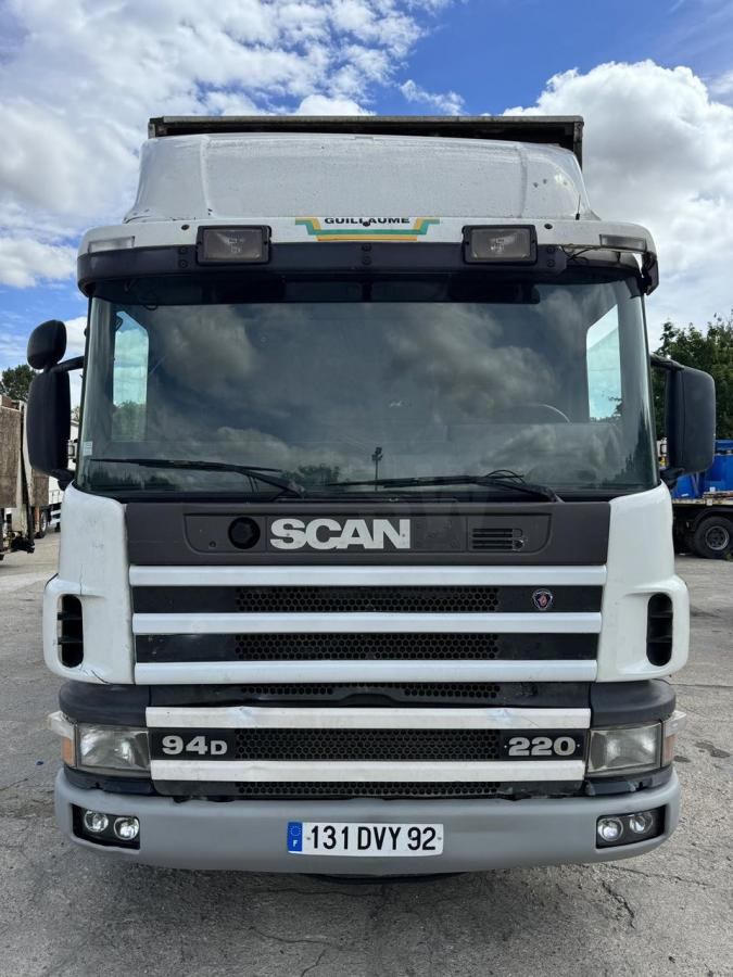 Scania 94 D220 - Tentinis sunkvežimis: foto 3 Scania 94 D220 - Tentinis sunkvežimis: foto 3