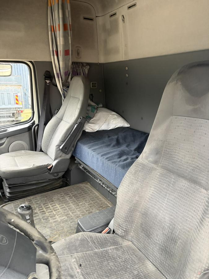 Volvo FH12 380 - Vilkikas: foto 3 Volvo FH12 380 - Vilkikas: foto 3