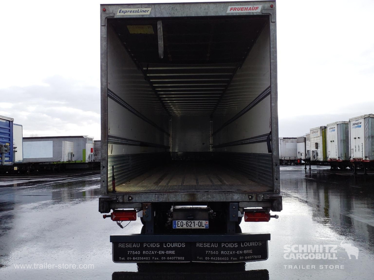 FRUEHAUF Dryfreight Standard Roller shutter door - Furgonas puspriekabė: foto 3 FRUEHAUF Dryfreight Standard Roller shutter door - Furgonas puspriekabė: foto 3