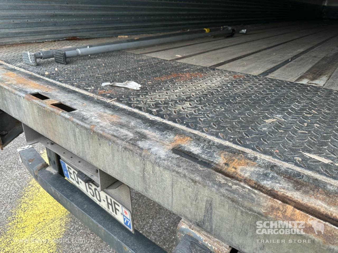 FRUEHAUF Dryfreight Standard Roller shutter door - Furgonas puspriekabė: foto 4 FRUEHAUF Dryfreight Standard Roller shutter door - Furgonas puspriekabė: foto 4