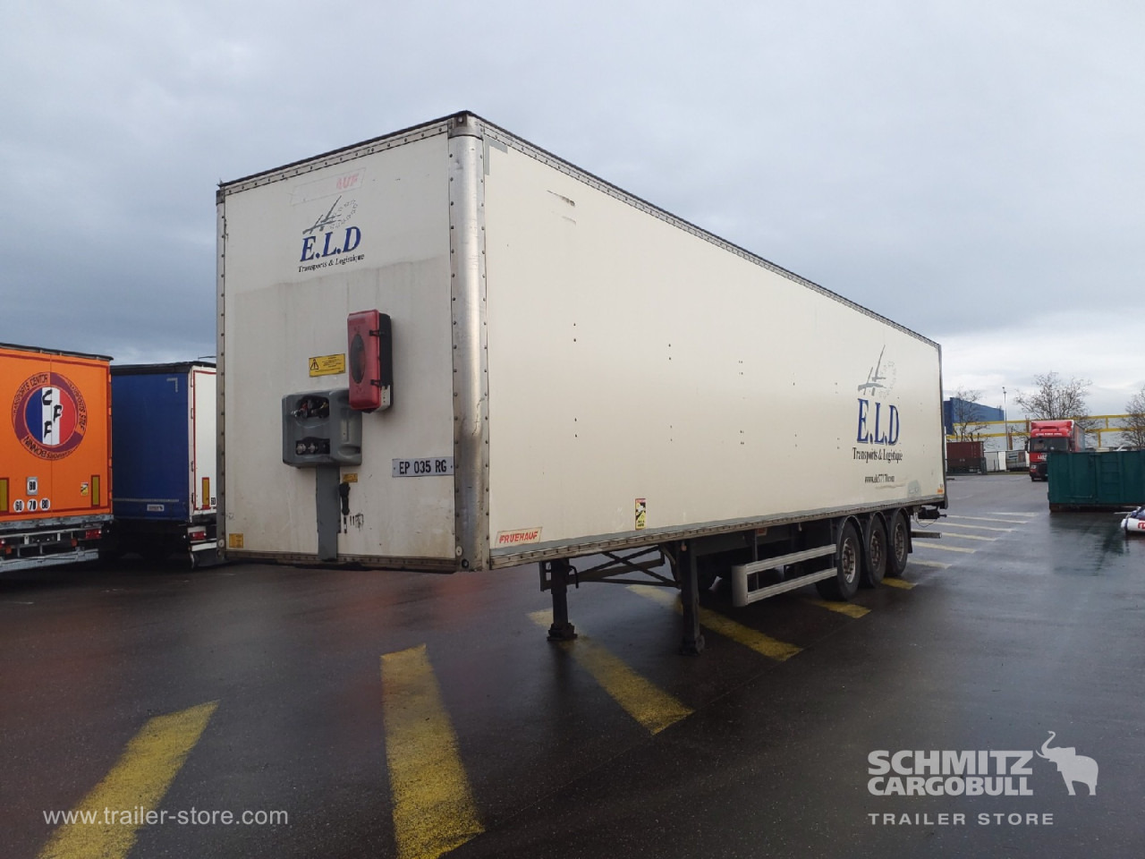 FRUEHAUF Dryfreight Standard Roller shutter door - Furgonas puspriekabė: foto 4 FRUEHAUF Dryfreight Standard Roller shutter door - Furgonas puspriekabė: foto 4