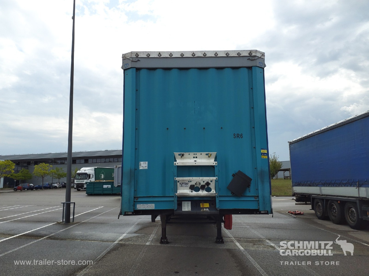 Tentinė puspriekabė KRONE Curtainsider Dropside: foto 13 Tentinė puspriekabė KRONE Curtainsider Dropside: foto 13