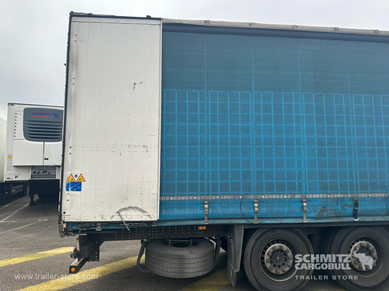 SCHMITZ Curtainsider Standard - Tentinė puspriekabė: foto 4 SCHMITZ Curtainsider Standard - Tentinė puspriekabė: foto 4