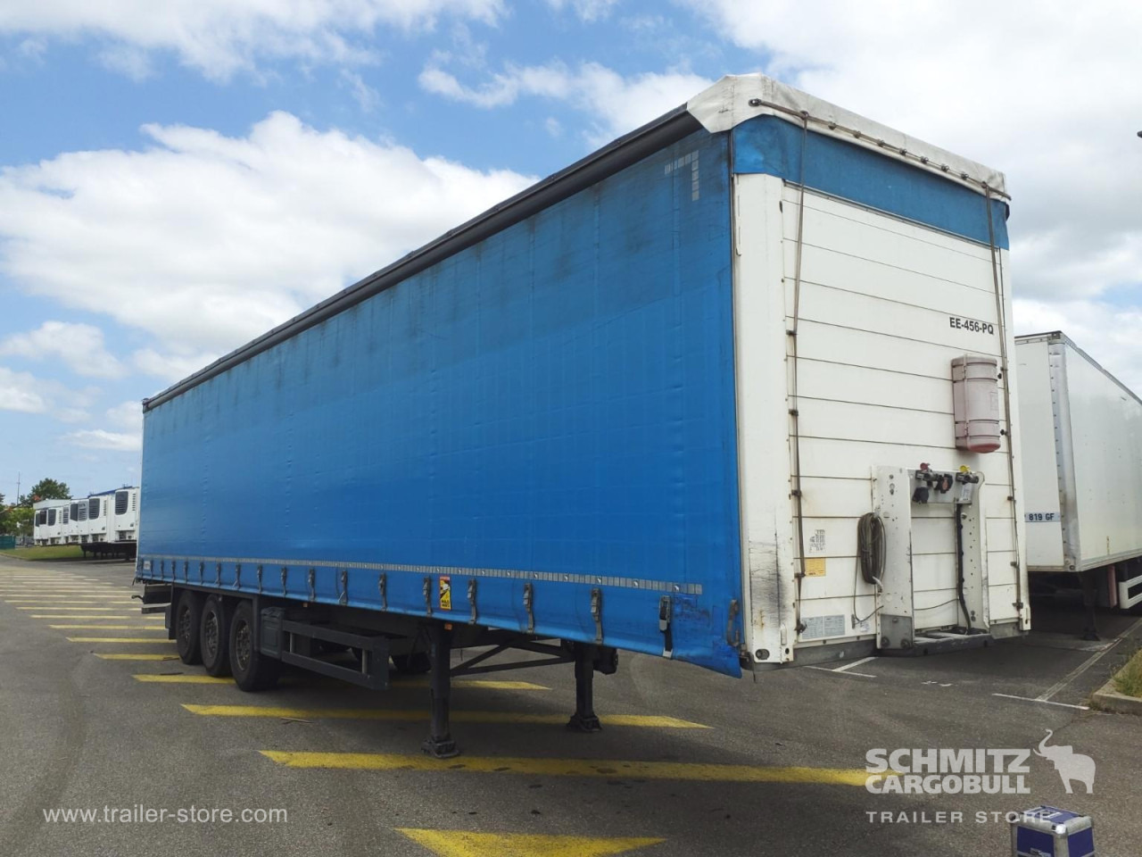 SCHMITZ Curtainsider Standard - Tentinė puspriekabė: foto 1 SCHMITZ Curtainsider Standard - Tentinė puspriekabė: foto 1