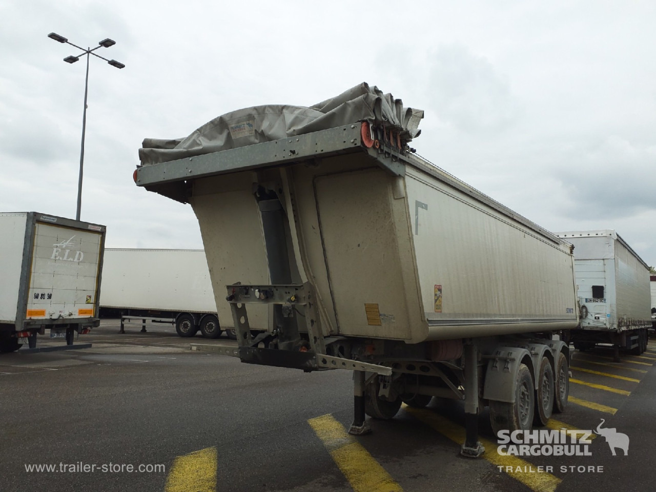 Savivartis puspriekabė SCHMITZ Tipper Alu-square sided body 27m³: foto 6