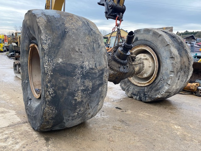 CAT 992 C -1V-5949 - Priekinė ašis - Statybinė technika: foto 2 CAT 992 C -1V-5949 - Priekinė ašis - Statybinė technika: foto 2