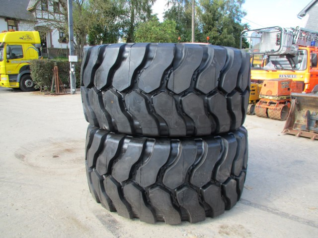 HILO 35/65R33 LCHS - Padanga - Statybinė technika: foto 1 HILO 35/65R33 LCHS - Padanga - Statybinė technika: foto 1