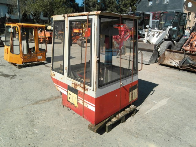 Kabine O&K L 5 - Kabina ir interjeras - Statybinė technika: foto 2 Kabine O&K L 5 - Kabina ir interjeras - Statybinė technika: foto 2