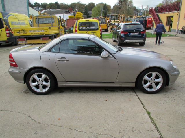 Mercedes SLK 200 lizingą Mercedes SLK 200: foto 16 Mercedes SLK 200 lizingą Mercedes SLK 200: foto 16