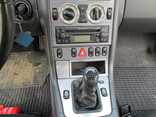 Mercedes SLK 200 lizingą Mercedes SLK 200: foto 9 Mercedes SLK 200 lizingą Mercedes SLK 200: foto 9