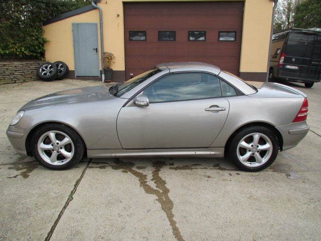 Mercedes SLK 200 lizingą Mercedes SLK 200: foto 15 Mercedes SLK 200 lizingą Mercedes SLK 200: foto 15