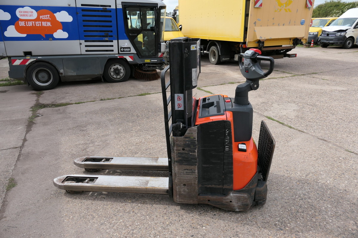 BT SWE 200D Batterie 28/2023 - Padėklų krautuvas: foto 2 BT SWE 200D Batterie 28/2023 - Padėklų krautuvas: foto 2