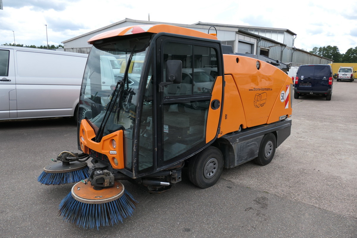 CN200 Sweeper - Gatvių šlavimo mašina: foto 1 CN200 Sweeper - Gatvių šlavimo mašina: foto 1