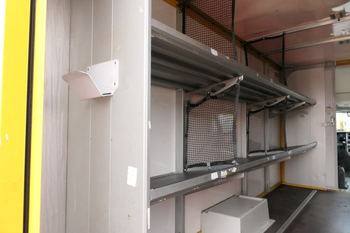 Furgonas su krovinių dėže IVECO Daily 35 S11 C30C AUTOMATIK KAMERA MAXI Regale L: foto 6 Furgonas su krovinių dėže IVECO Daily 35 S11 C30C AUTOMATIK KAMERA MAXI Regale L: foto 6