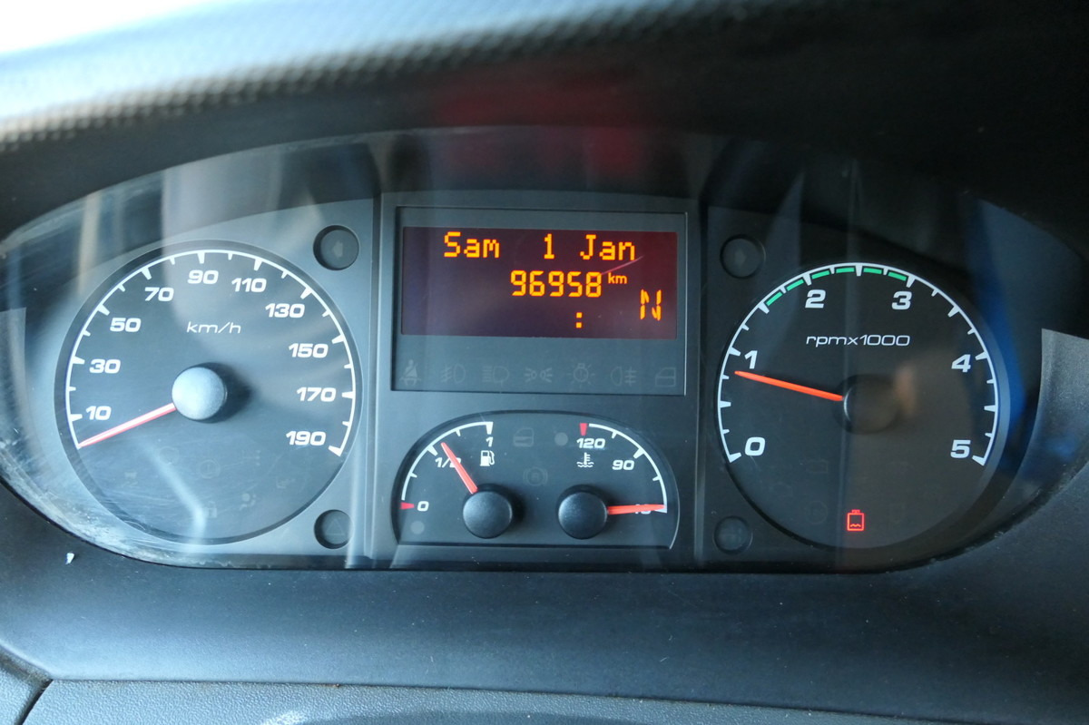 Furgonas su krovinių dėže IVECO Daily 35 S11 C30C AUTOMATIK KAMERA Regale LUFT D: foto 11