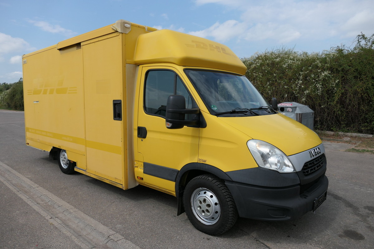 IVECO Daily 35 S11 C30C AUTOMATIK KAMERA Regale LUFT D - Furgonas su krovinių dėže: foto 1 IVECO Daily 35 S11 C30C AUTOMATIK KAMERA Regale LUFT D - Furgonas su krovinių dėže: foto 1