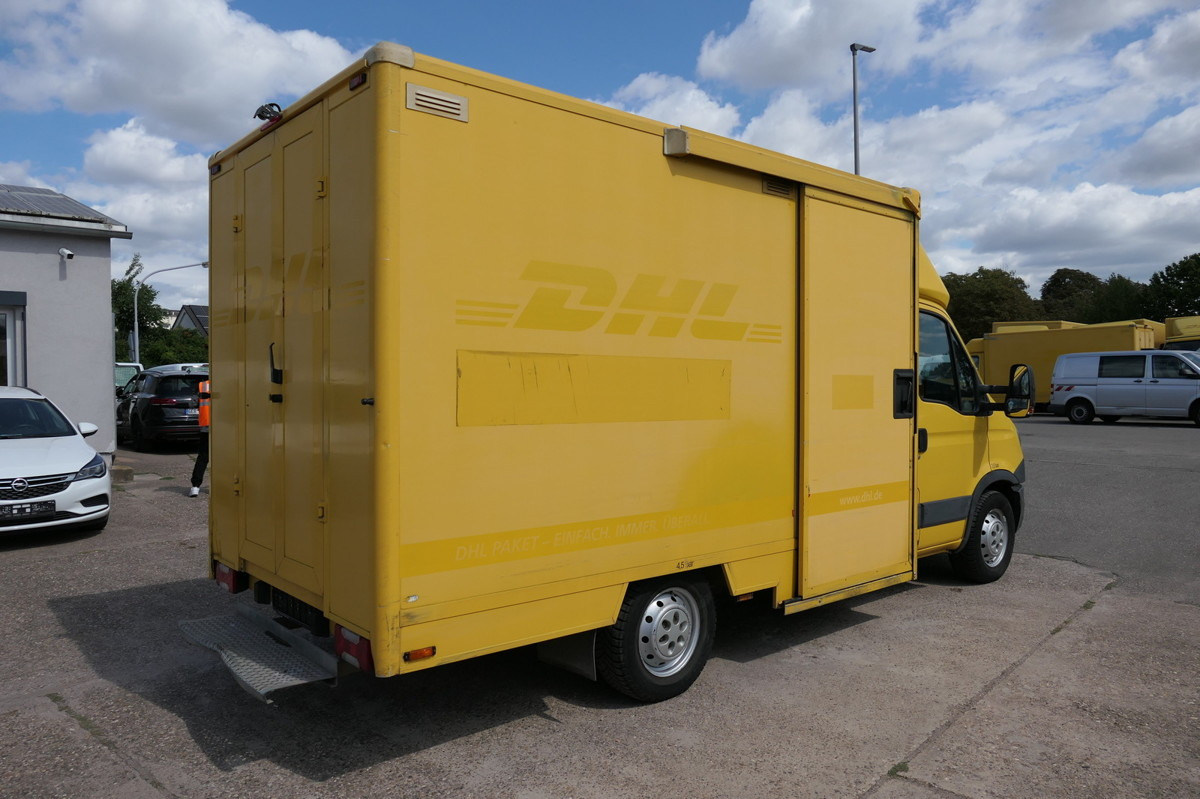 IVECO Daily 35 S11 C30C KURZ AUTOMATIK KAMERA Regale L - Furgonas su krovinių dėže: foto 3 IVECO Daily 35 S11 C30C KURZ AUTOMATIK KAMERA Regale L - Furgonas su krovinių dėže: foto 3