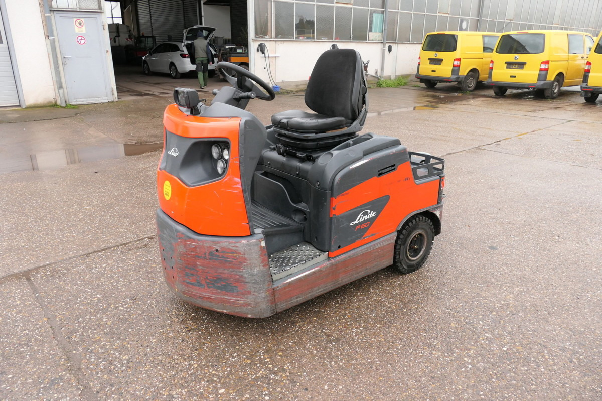 LINDE P 60 Z Schlepper Batterie 40/2020 3-Rad - Elektrinis vilkikas: foto 2 LINDE P 60 Z Schlepper Batterie 40/2020 3-Rad - Elektrinis vilkikas: foto 2