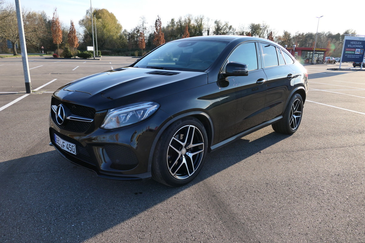 MERCEDES-BENZ GLE 350 d 4Matic KLIMA AMG-Line AHK - Visureigis: foto 1 MERCEDES-BENZ GLE 350 d 4Matic KLIMA AMG-Line AHK - Visureigis: foto 1