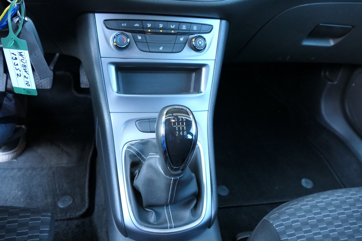 Lengvasis automobilis OPEL Astra K 1.4 Turbo CNG Edition Klima COC: foto 13