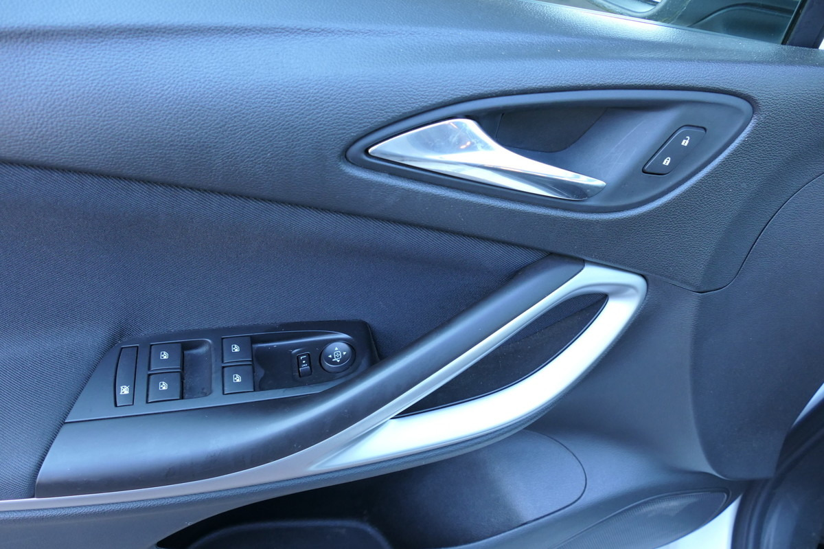 Lengvasis automobilis OPEL Astra K 1.4 Turbo CNG Edition Klima COC: foto 12