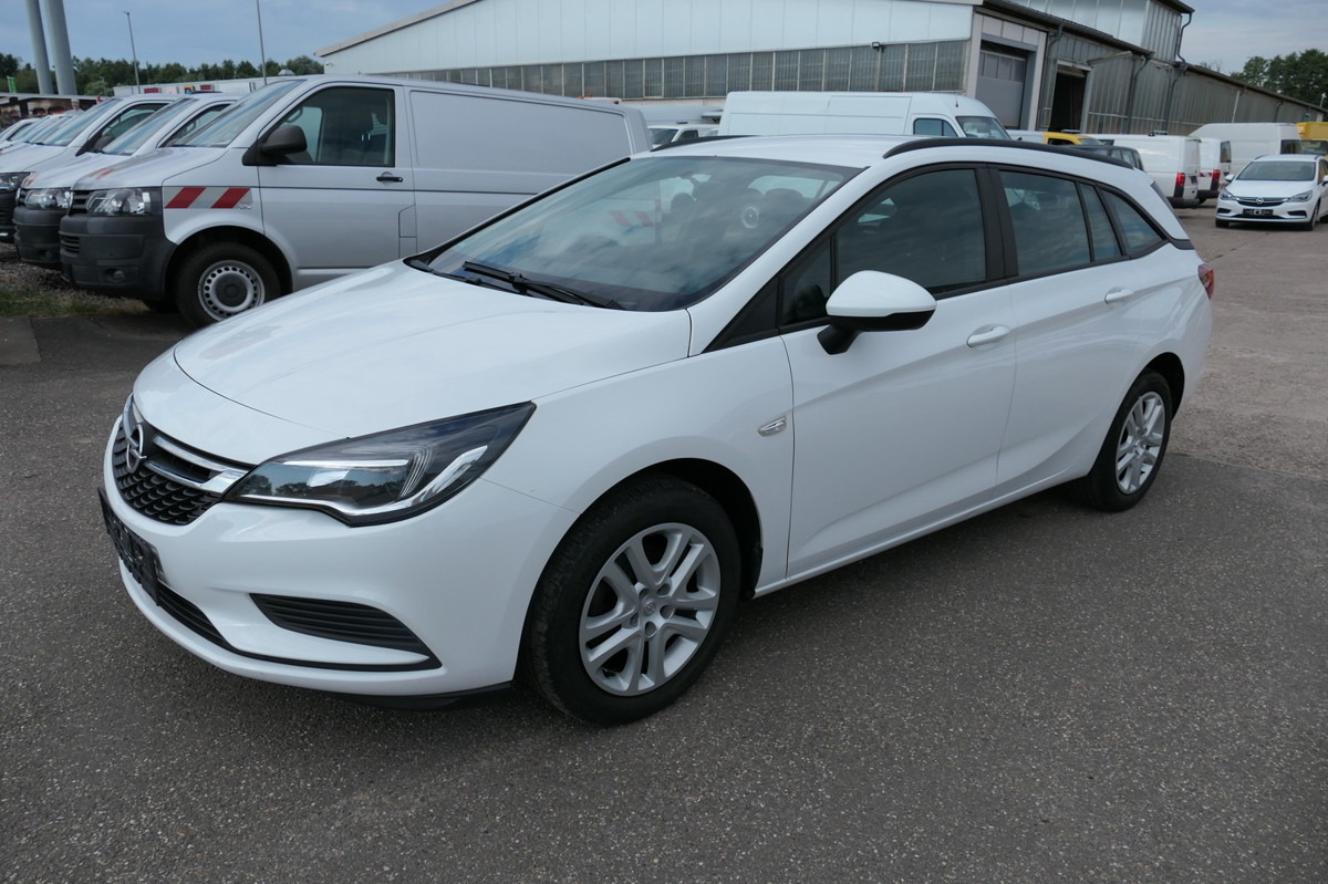 OPEL Astra K 1.6 CDTI Edition S/S KLIMA - Lengvasis automobilis: foto 1 OPEL Astra K 1.6 CDTI Edition S/S KLIMA - Lengvasis automobilis: foto 1