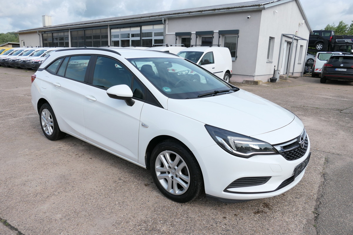 OPEL Astra K 1.6 CDTI Edition S/S KLIMA - Lengvasis automobilis: foto 2 OPEL Astra K 1.6 CDTI Edition S/S KLIMA - Lengvasis automobilis: foto 2