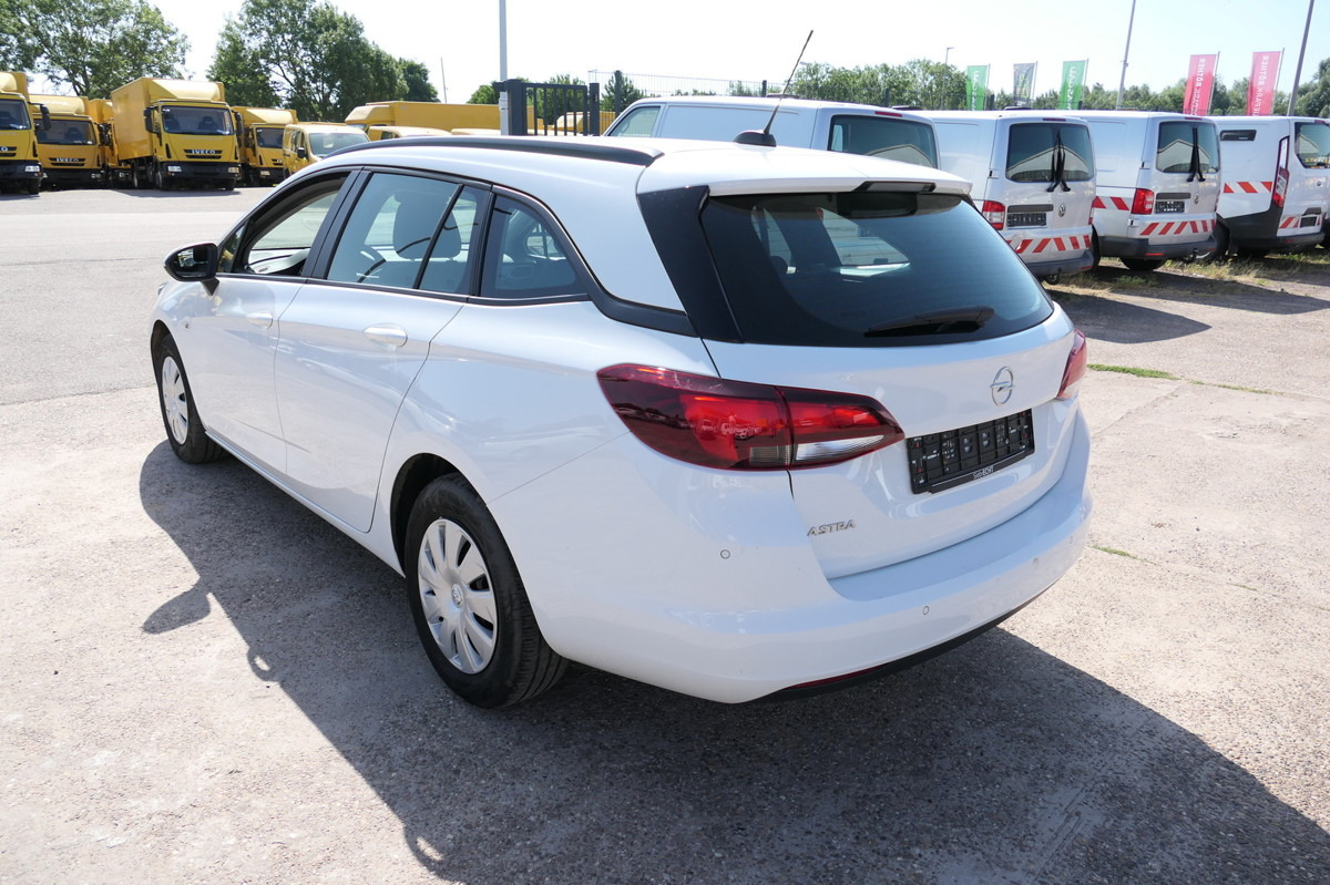 OPEL Astra Sports Tourer 1.5 CDTI KLIMA - Lengvasis automobilis: foto 3 OPEL Astra Sports Tourer 1.5 CDTI KLIMA - Lengvasis automobilis: foto 3