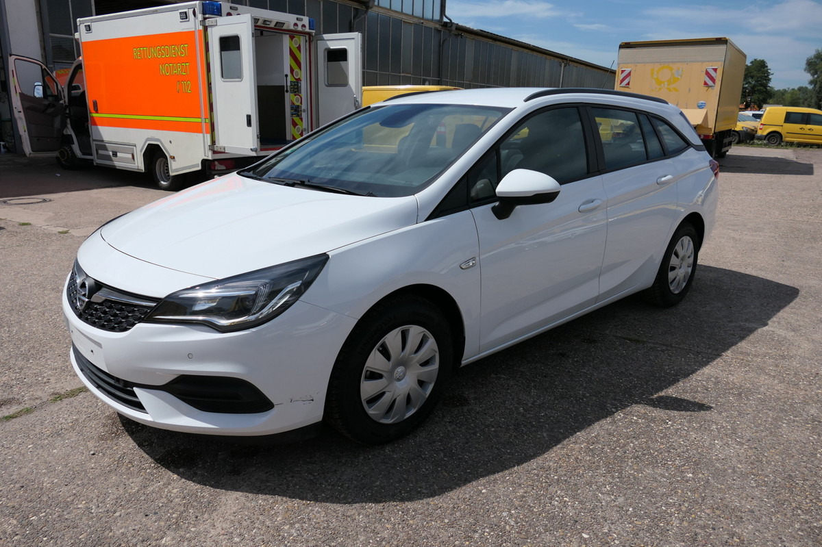 OPEL Astra Sports Tourer 1.5 CDTI KLIMA - Lengvasis automobilis: foto 2 OPEL Astra Sports Tourer 1.5 CDTI KLIMA - Lengvasis automobilis: foto 2