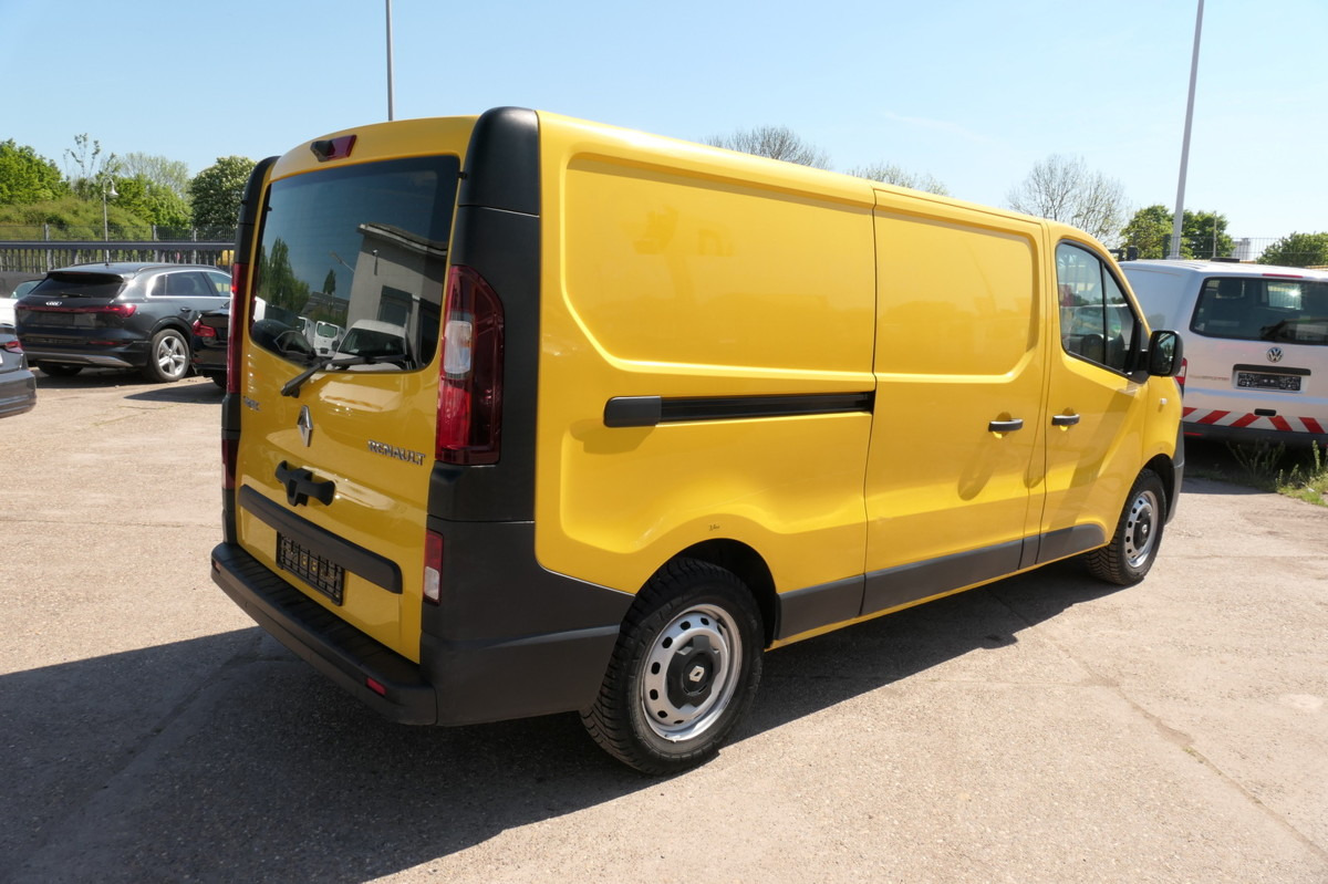 RENAULT Trafic dCi 120 L2H1 - Mažas furgonas: foto 3 RENAULT Trafic dCi 120 L2H1 - Mažas furgonas: foto 3