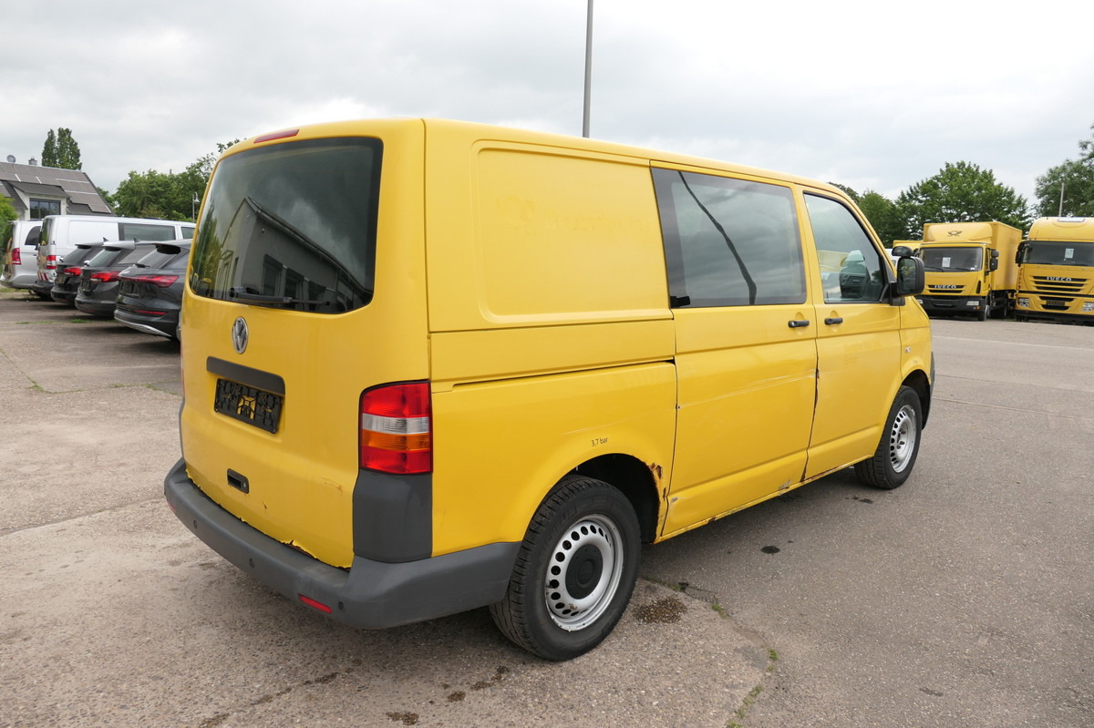 VW T5 Transporter 1.9 TDI 2-Sitzer PARKTRONIK 2xSCH - Mažas furgonas: foto 4 VW T5 Transporter 1.9 TDI 2-Sitzer PARKTRONIK 2xSCH - Mažas furgonas: foto 4