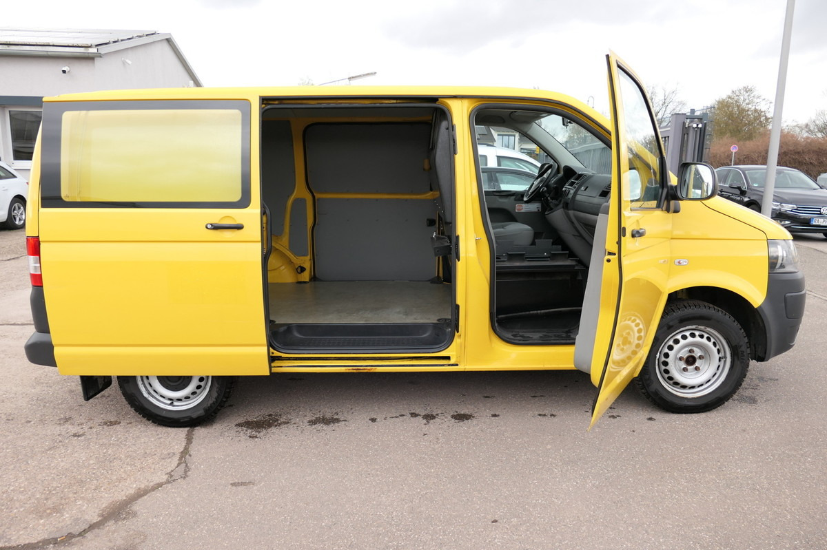 Interior photo 2: Mažas furgonas VW T5 Transporter 2.0 TDI EURO-5 CoC 2xSCHIEBETÜR P
