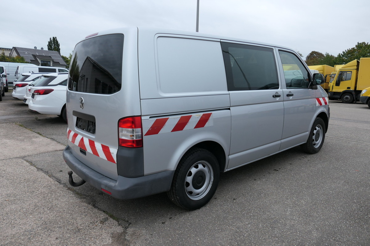 VW T5 Transporter 2.0 TDI KLIMA AHK Werkstatteinbau - Mažas furgonas: foto 3 VW T5 Transporter 2.0 TDI KLIMA AHK Werkstatteinbau - Mažas furgonas: foto 3