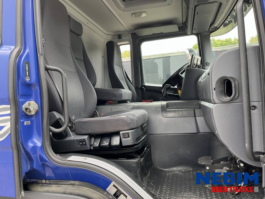 Scania P270 343.938km - 3 front seats - Furgonas sunkvežimis: foto 4 Scania P270 343.938km - 3 front seats - Furgonas sunkvežimis: foto 4