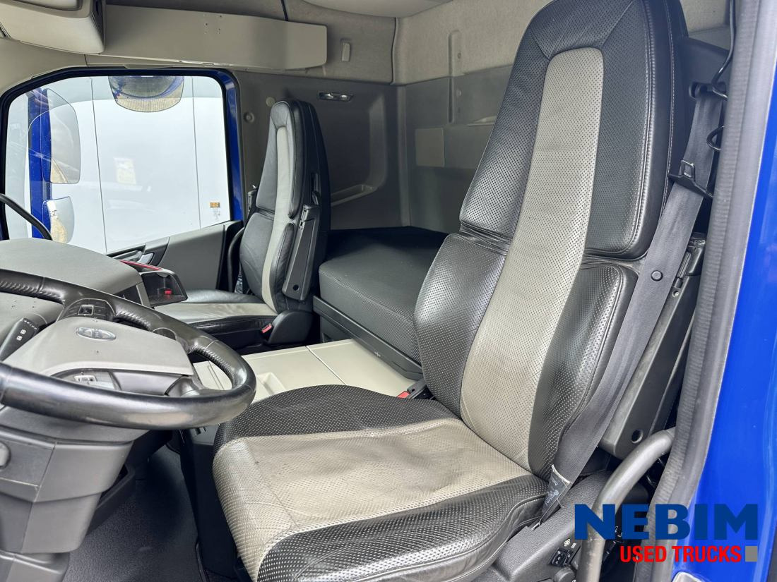Volvo FH 500 4X2 Full AIR - NEW Tacho - Dynamic Steering - I-Park Cool - Vilkikas: foto 3 Volvo FH 500 4X2 Full AIR - NEW Tacho - Dynamic Steering - I-Park Cool - Vilkikas: foto 3