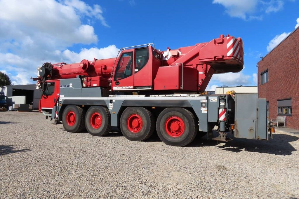 Liebherr LTM 1070-4.2 - Visureigis kranas: foto 4 Liebherr LTM 1070-4.2 - Visureigis kranas: foto 4