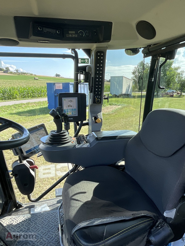 JCB Fastrac 4220 mit Lenksystem RTK - Traktorius: foto 5 JCB Fastrac 4220 mit Lenksystem RTK - Traktorius: foto 5