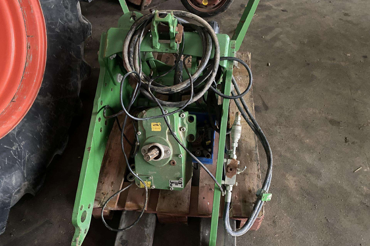 Valtra JOHN DEERE - Padargas - Žemės ūkio technika: foto 2 Valtra JOHN DEERE - Padargas - Žemės ūkio technika: foto 2