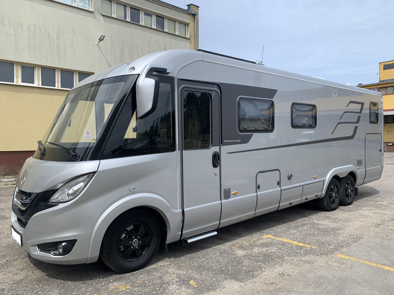 HYMER BLM -I 880 - Integruotas kemperis: foto 1 HYMER BLM -I 880 - Integruotas kemperis: foto 1