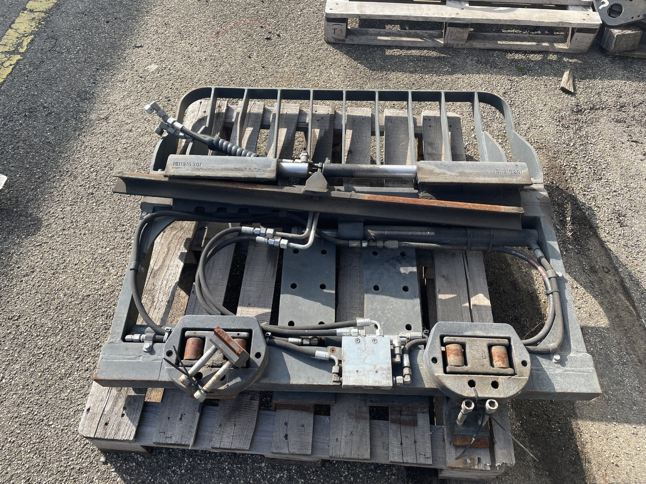 KAUP 3.5 t466BZA - Šakės - Šakinis krautuvas: foto 1 KAUP 3.5 t466BZA - Šakės - Šakinis krautuvas: foto 1