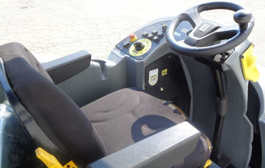 Kärcher B 250 R I + R 120 - Grindų plovimo mašina: foto 4 Kärcher B 250 R I + R 120 - Grindų plovimo mašina: foto 4