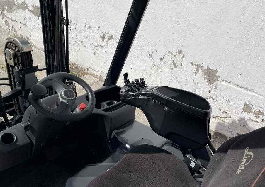 Linde E 16 P-02 - Elektrinis krautuvas: foto 5 Linde E 16 P-02 - Elektrinis krautuvas: foto 5