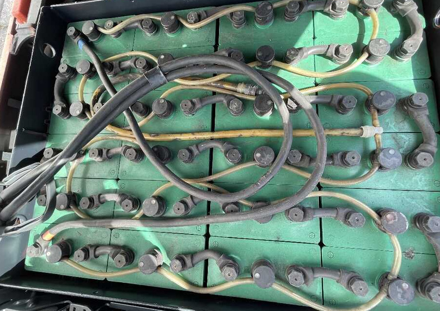 Linde E 16 P-02 - Elektrinis krautuvas: foto 3 Linde E 16 P-02 - Elektrinis krautuvas: foto 3