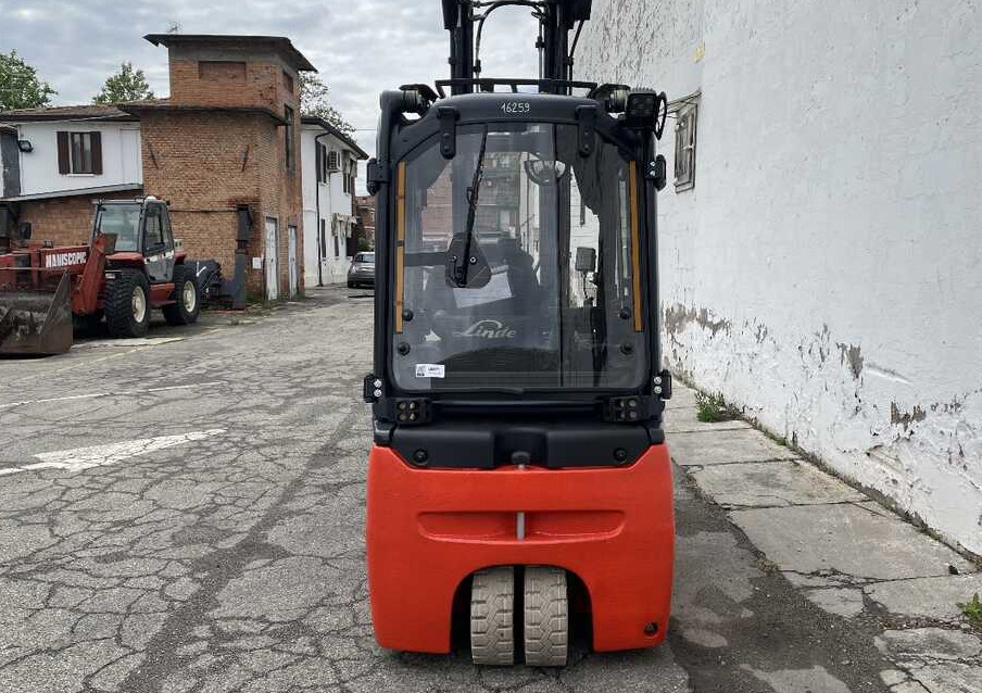 Linde E 18 L-01/386 (batt. NUOVA) - Elektrinis krautuvas: foto 3 Linde E 18 L-01/386 (batt. NUOVA) - Elektrinis krautuvas: foto 3