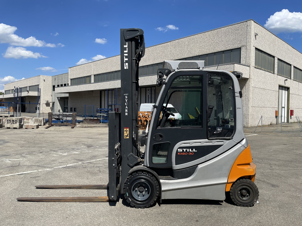 STILL RX 60-30 - Elektrinis krautuvas: foto 2 STILL RX 60-30 - Elektrinis krautuvas: foto 2