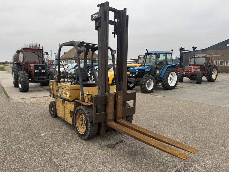 Caterpillar VC60D - Dyzelinis krautuvas: foto 3 Caterpillar VC60D - Dyzelinis krautuvas: foto 3