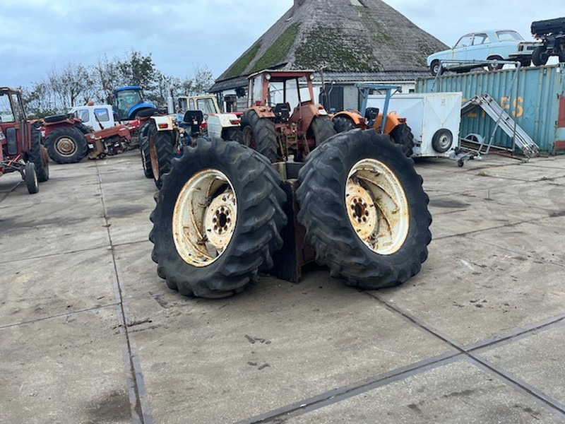 Firestone 18.4 R34 - Ratlankis: foto 5 Firestone 18.4 R34 - Ratlankis: foto 5