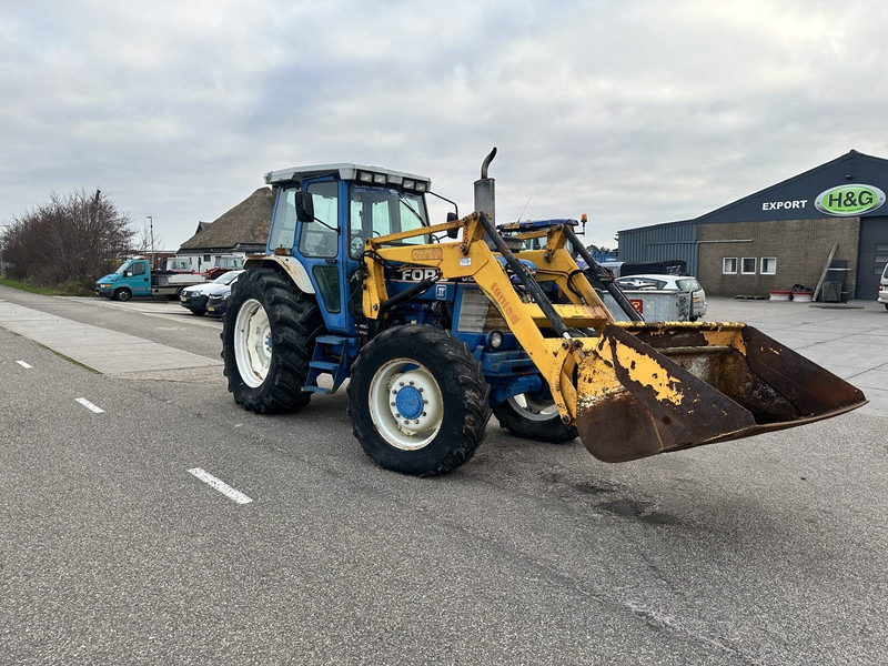 Ford 8210 - Traktorius: foto 3 Ford 8210 - Traktorius: foto 3