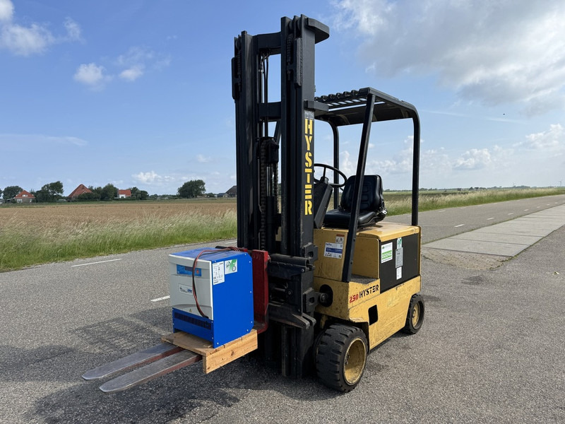 Hyster E2.50XL - Elektrinis krautuvas: foto 1 Hyster E2.50XL - Elektrinis krautuvas: foto 1